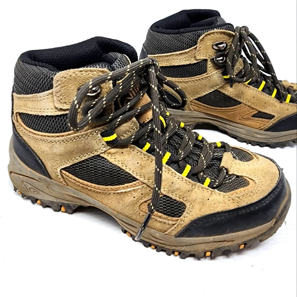 Denali Clearwater Youth Brown‎ Hiking Boots Leather Sturdy Outdoor Boots Size 3